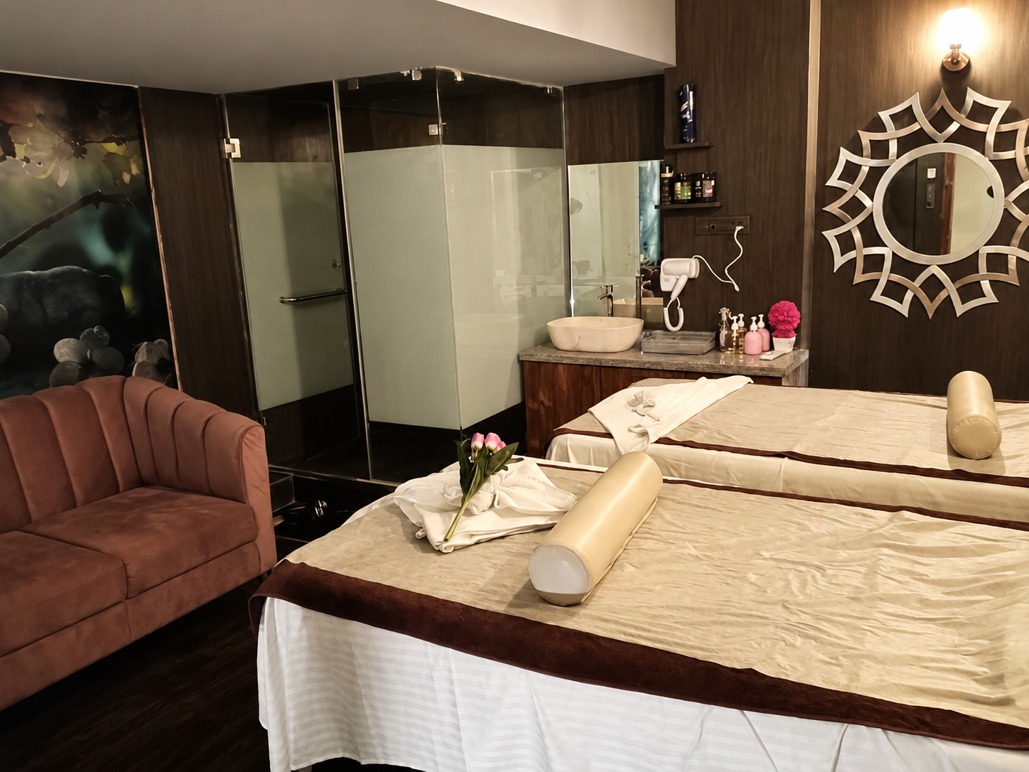 Luxury Spa Reception Luxury Spa Reception Area